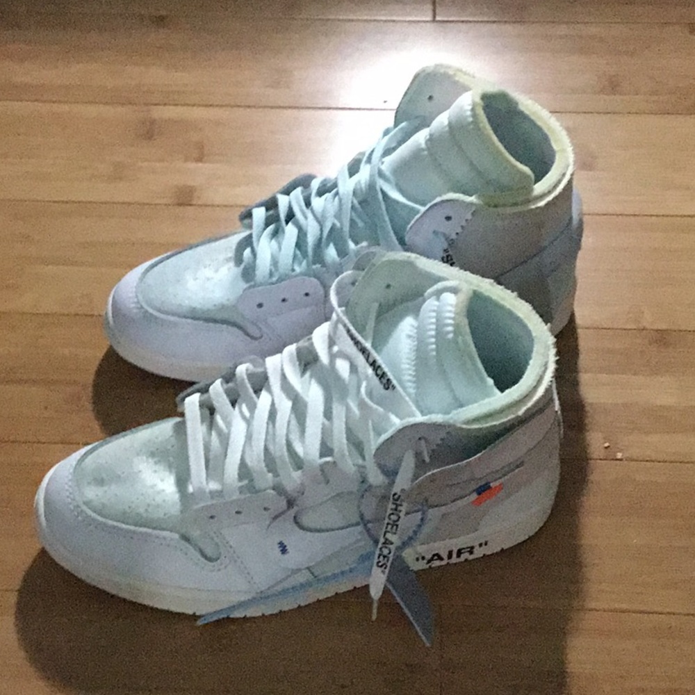 Air Jordan 1 off white